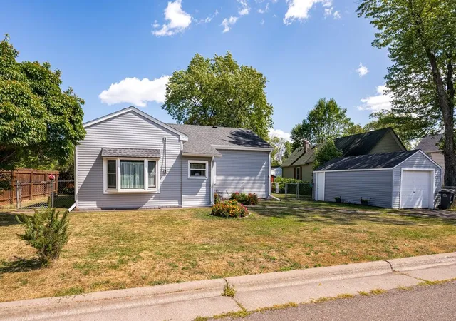 1st image of 6420 Polk St, Duluth, MN 55807 | MLS# 7131969