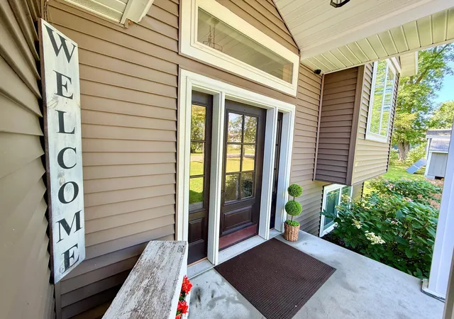 Photo 2 of Single family home for sale at 863 Whitetail Ln, Detroit Lakes, MN 56501 | MLS# 7131981 | Listing updated on 2026-09-26