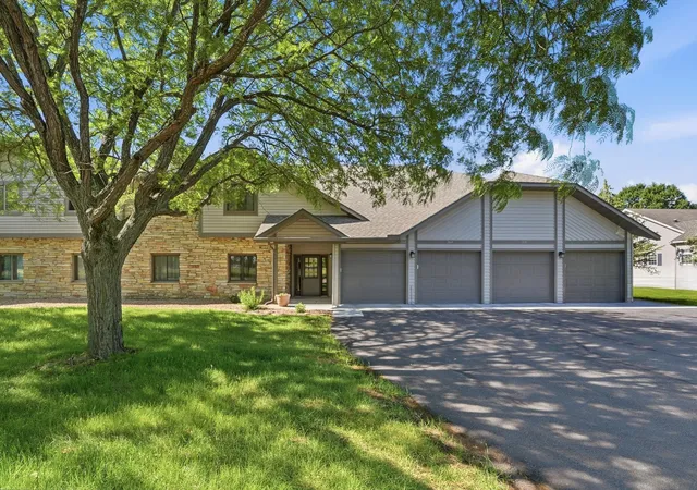 1st image of 2070 Stockinger Dr, Saint Cloud, MN 56303 | MLS# 7131985
