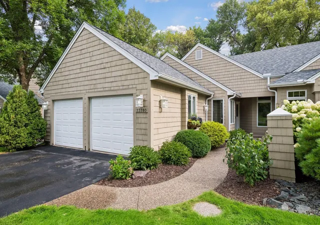 Photo 2 of Single family home for sale at 23780 Lawtonka Dr, Excelsior, MN 55331 | MLS# 7131986 | Listing updated on 2026-09-04