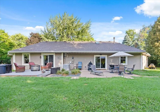 Photo 2 of Single family home for sale at 31813 Lakeview Dr Ne, Cambridge, MN 55008 | MLS# 7131999 | Listing updated on 2026-10-23