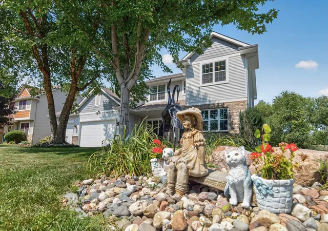 Photo 3 of Single family home for sale at 10548 Noble Cir N, Minneapolis, MN 55443 | MLS# 7132000 | Listing updated on 2026-09-16