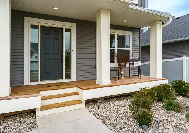 Photo 3 of Single family home for sale at 5833 178th St W, Lakeville, MN 55044 | MLS# 7132001 | Listing updated on 2026-08-26