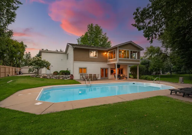 Photo 3 of Single family home for sale at 12510 Overlook Rd, Dayton, MN 55327 | MLS# 7132003 | Listing updated on 2026-09-08