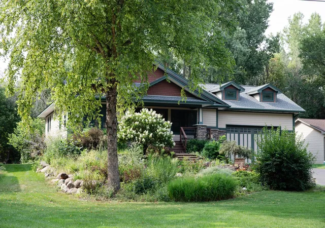2nd image of 930 County Road C E, Maplewood, MN 55109 | MLS# 7132005