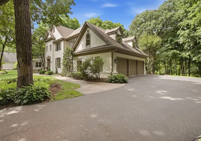 3rd image of 8662 Great Waters Alcove, Eden Prairie, MN 55347 | MLS# 7132017