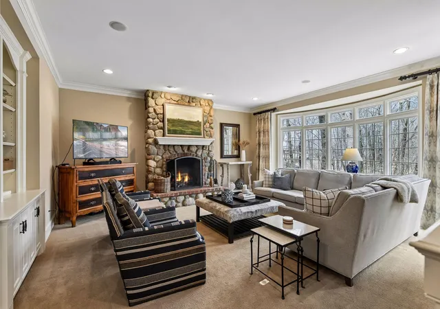 4th image of 8662 Great Waters Alcove, Eden Prairie, MN 55347 | MLS# 7132017