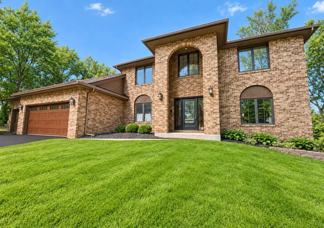 Photo 1 of Single family home for sale at 11825 177th Street W, Lakeville, MN 55044 | MLS# 7132023 | Listing updated on 2026-10-05