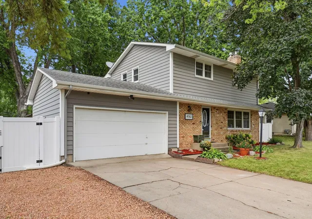 Photo 1 of Sale Pending at 4762 Decatur Ave N, New Hope, MN 55428 | MLS# 7132032 | Listing updated on 2026-09-03