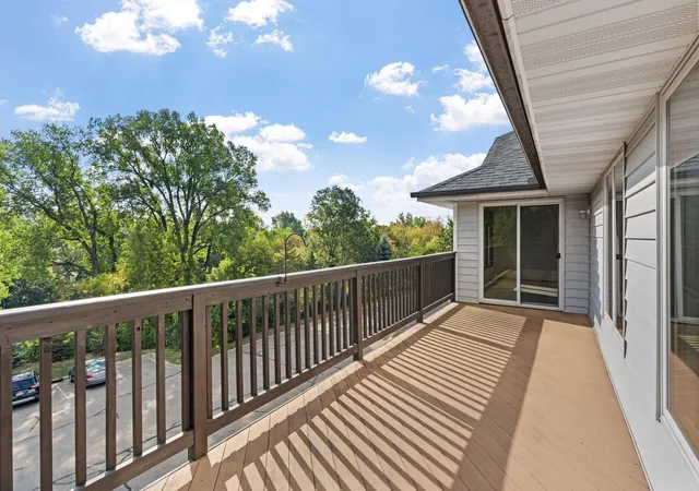 4th image of 4165 Hilltop Point #204, Saint Paul, MN 55123 | MLS# 7132035