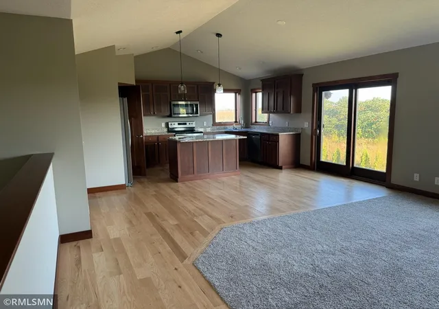 3rd image of 1787 Otter Wy, New Richmond, WI 54017 | MLS# 7132064