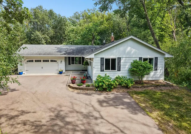 1st image of 4580 Oak Pond Rd, Eagan, MN 55123 | MLS# 7132066