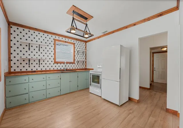 Photo 4 of Single family home for sale at 604 Atlantic Ave N, Herman, MN 56248 | MLS# 7132071 | Listing updated on 2026-09-16
