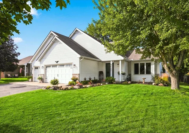 Photo 2 of Single family home for sale at 9651 78th Street, Cottage Grove, MN 55016 | MLS# 7132076 | Listing updated on 2026-09-21