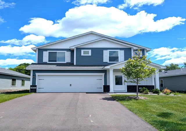 1st image of 402 Redwood St N, Cambridge, MN 55008 | MLS# 7132083