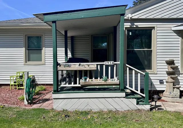 Photo 3 of Single family home for sale at 2934 Oak Ave, Slayton, MN 56172 | MLS# 7132092 | Listing updated on 2026-08-28