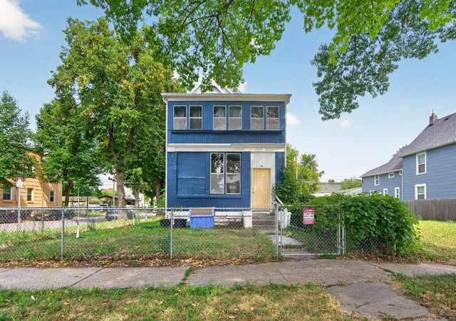 Photo 3 of Multi family home for sale at 677 Sherburne Ave, Saint Paul, MN 55104 | MLS# 7132105 | Listing updated on 2026-09-24