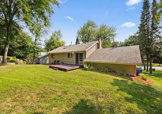 2nd image of 10340 Decatur Ave S, Bloomington, MN 55438 | MLS# 7132112