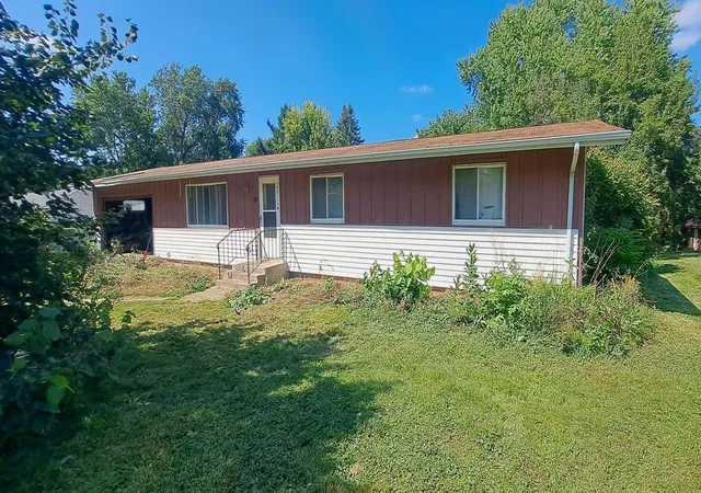 Photo 3 of Single family home for sale at 50 Jefferson Dr, Northfield, MN 55057 | MLS# 7132119 | Listing updated on 2026-08-24