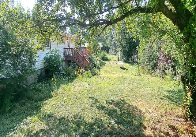 Photo 3 of Single family home for sale at 50 Jefferson Dr, Northfield, MN 55057 | MLS# 7132119 | Listing updated on 2026-09-24