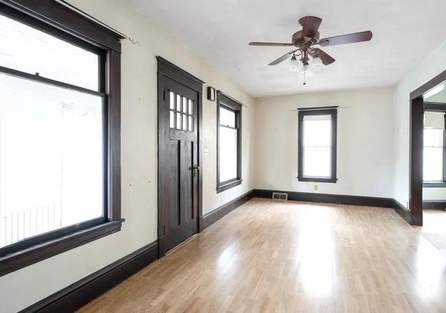 Photo 2 of Single family home for sale at 672 Maryland Ave W, Saint Paul, MN 55117 | MLS# 7132128 | Listing updated on 2026-09-12