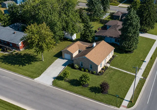 1st image of 332 Willow St E, Detroit Lakes, MN 56501 | MLS# 7132134