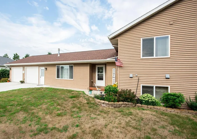 Photo 1 of Sale Pending at 614 W Colfax St, Parkers Prairie, MN 56361 | MLS# 7132163 | Listing updated on 2026-09-28