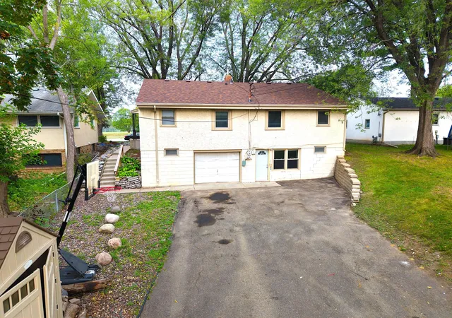 2nd image of 1605 1607 Arcade St, Saint Paul, MN 55106 | MLS# 7132167