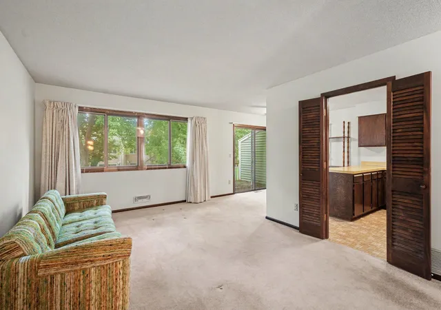Photo 3 of Single family home for sale at 12481 Drake St Nw, Coon Rapids, MN 55448 | MLS# 7132185 | Listing updated on 2026-10-20