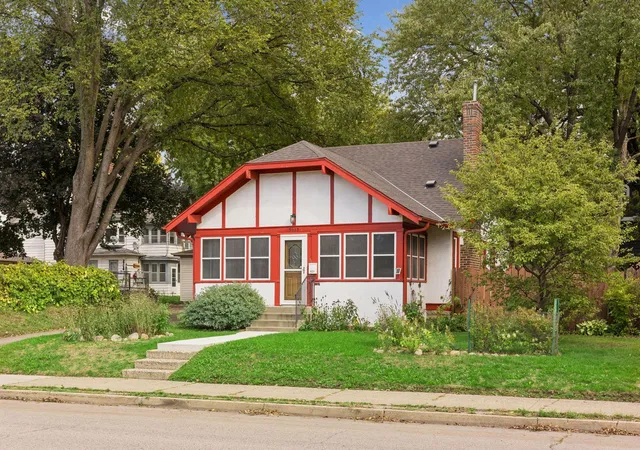Photo 2 of Single family home for sale at 5015 42nd Avenue S, Minneapolis, MN 55417 | MLS# 7132187 | Listing updated on 2026-10-09