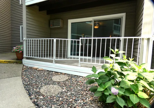 2nd image of 135 Viking Dr E, Little Canada, MN 55117