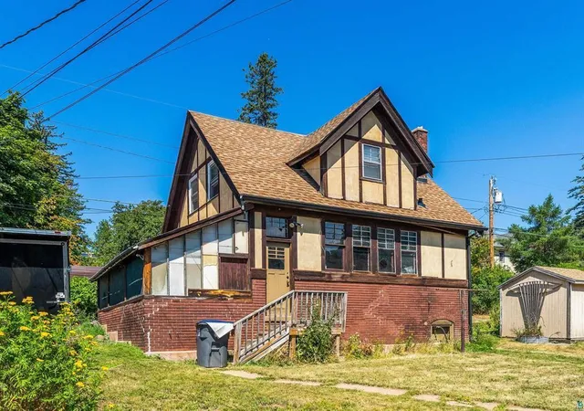 image of 1801 E 2nd St, Duluth, MN 55812 | MLS# 7132230