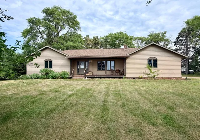 1st image of 506 Jackson St E, Parkers Prairie, MN 56361 | MLS# 7132243