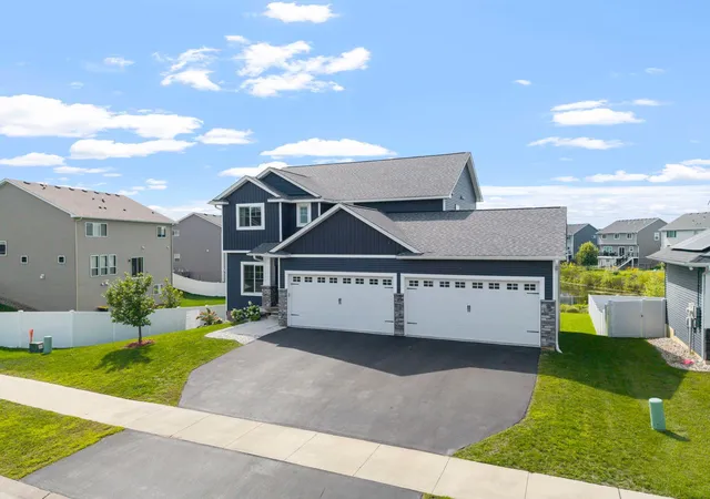 Photo 3 of Single family home for sale at 17847 Eclipse Ave, Lakeville, MN 55044 | MLS# 7132248 | Listing updated on 2026-09-14