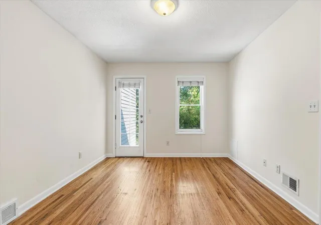 Photo 3 of House for sale at 6024 W 35Th St, Saint Louis Park, MN 55416 | MLS# 7132255 | Listing updated on 2026-09-04