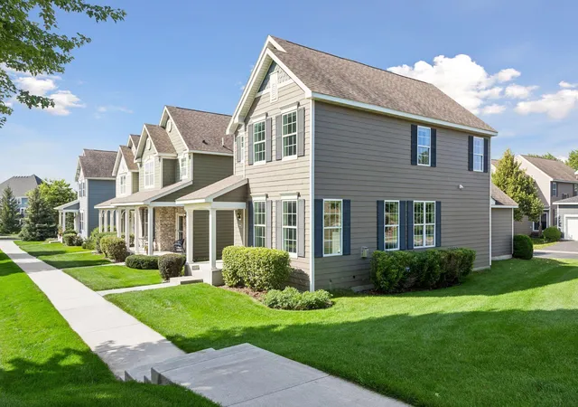 Photo 1 of Single family home for sale at 11443 Beechwood Ln, Saint Paul, MN 55129 | MLS# 7132271 | Listing updated on 2026-09-17