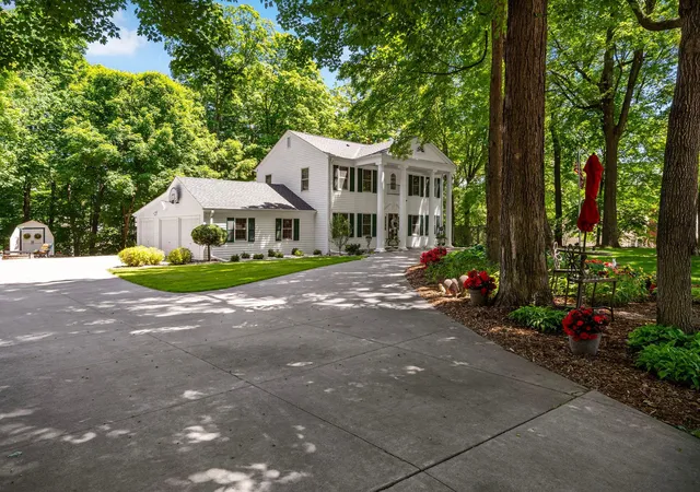 4th image of 1330 Urbandale Ln N, Plymouth, MN 55447 | MLS# 7132286