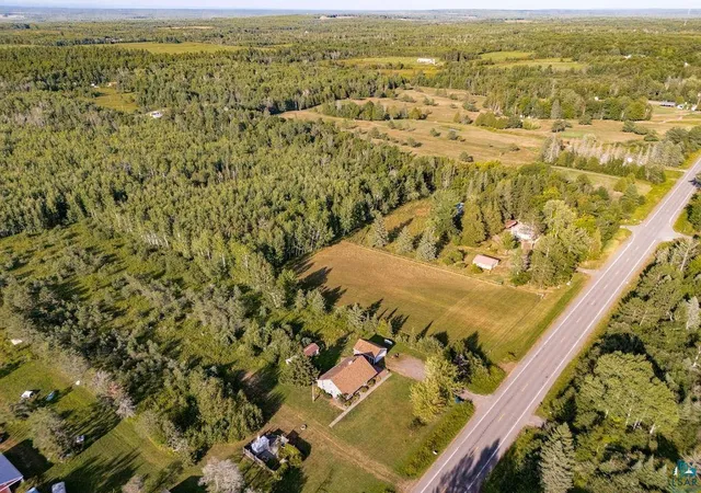 image of 3949 E County Rd B, Superior, WI 54880 | MLS# 7132300