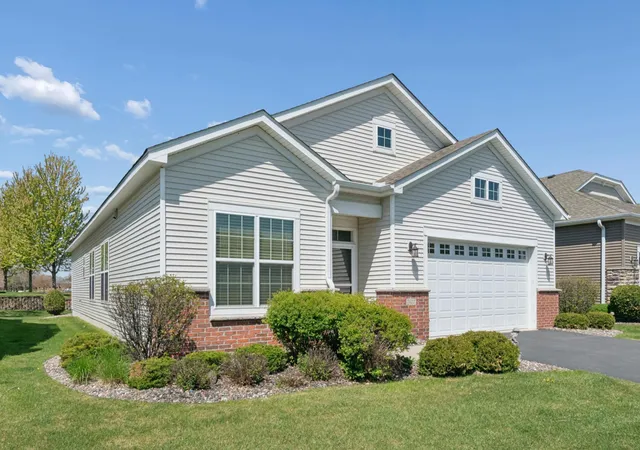 Photo 1 of Single family home for sale at 7417 Shadyview Ln N, Maple Grove, MN 55311 | MLS# 7132309 | Listing updated on 2026-10-23
