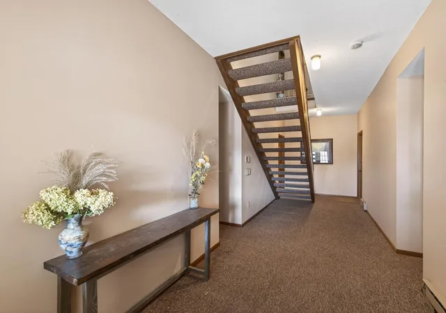 4th image of 3306 Greenbrier St #3306D, Vadnais Heights, MN 55127 | MLS# 7132320