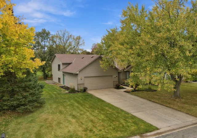Photo 2 of Single family home for sale at 602 Todd Ave, Saint Paul, MN 55123 | MLS# 7132330 | Listing updated on 2026-10-16