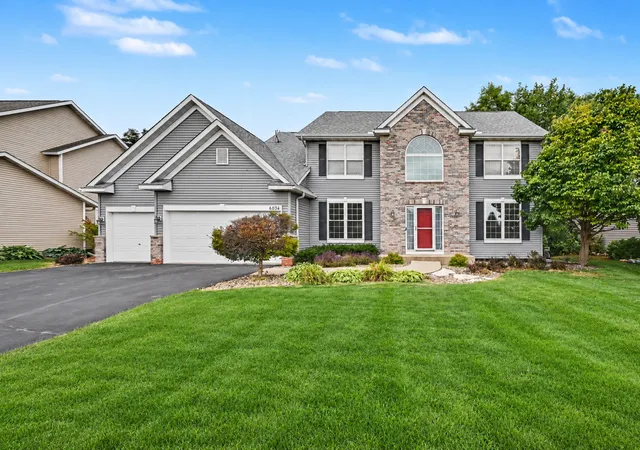 Photo 1 of Single family home for sale at 6034 Summit Curv S, Cottage Grove, MN 55016 | MLS# 7132338 | Listing updated on 2026-10-23
