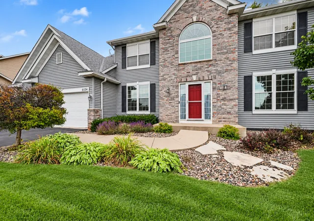 Photo 3 of Single family home for sale at 6034 Summit Curv S, Cottage Grove, MN 55016 | MLS# 7132338 | Listing updated on 2026-09-22