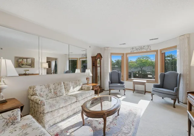 Photo 4 of Condo for sale at 32 11th Avenue S #216, Hopkins, MN 55343 | MLS# 7132343 | Listing updated on 2026-09-06