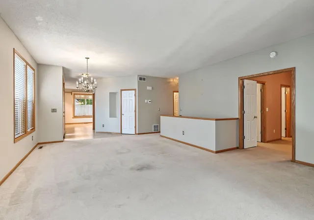Photo 2 of Single family home for sale at 433 Meadowood Ln, Burnsville, MN 55337 | MLS# 7132346 | Listing updated on 2026-10-14