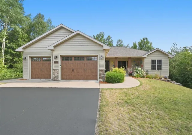 1st image of 4210 Creekwood Pl, Hermantown, MN 55811 | MLS# 7132358