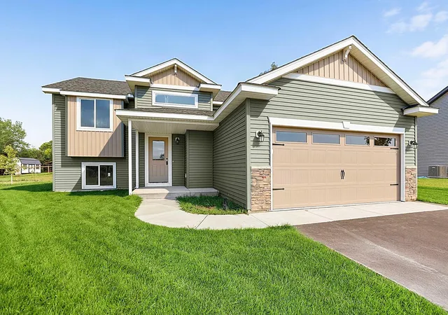 1st image of 2865 11th Ave Ne, Sauk Rapids, MN 56379 | MLS# 7132377
