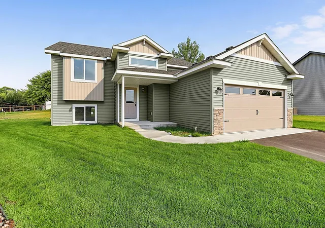 Photo 3 of Single family home for sale at 2865 11th Ave Ne, Sauk Rapids, MN 56379 | MLS# 7132377 | Listing updated on 2026-08-25