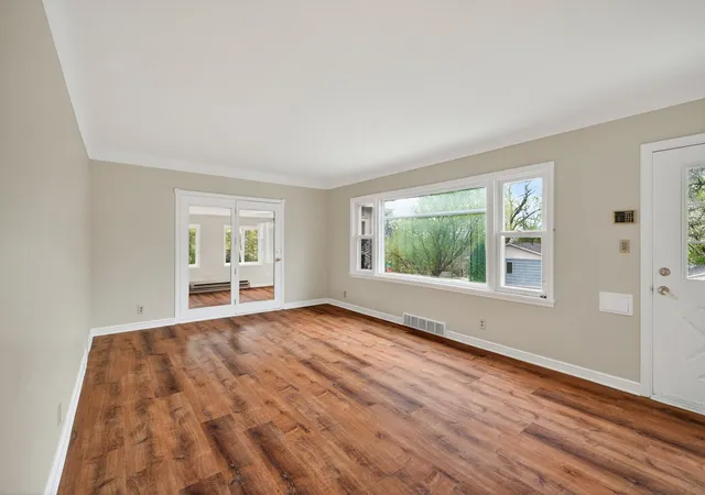image of 200 Belvidere St E, Saint Paul, MN 55107 | MLS# 7132393
