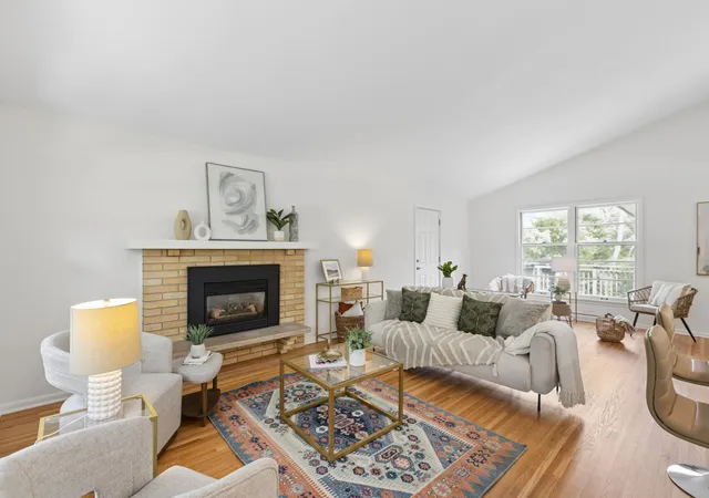Photo 1 of Single family home for sale at 24850 Amlee Rd, Excelsior, MN 55331 | MLS# 7132399 | Listing updated on 2026-09-19
